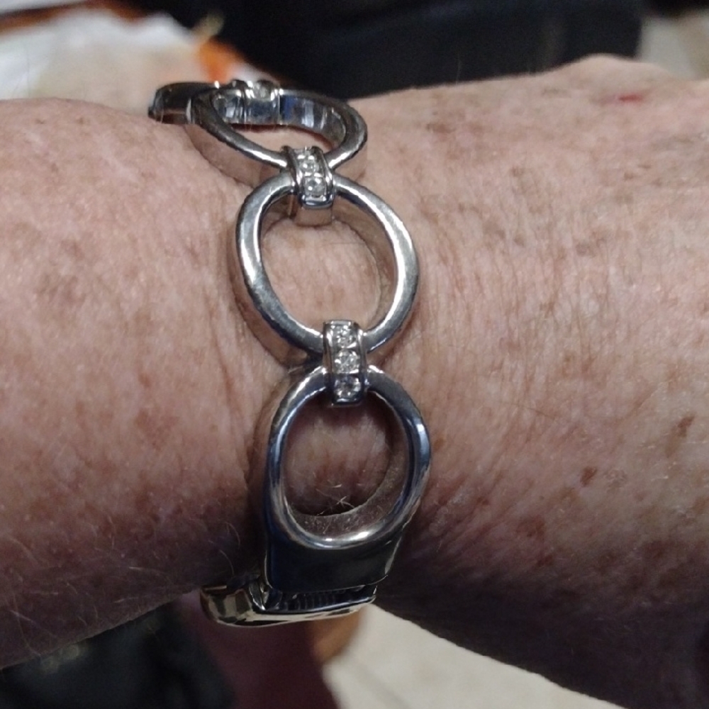 Elegant Silver Link Bracelet